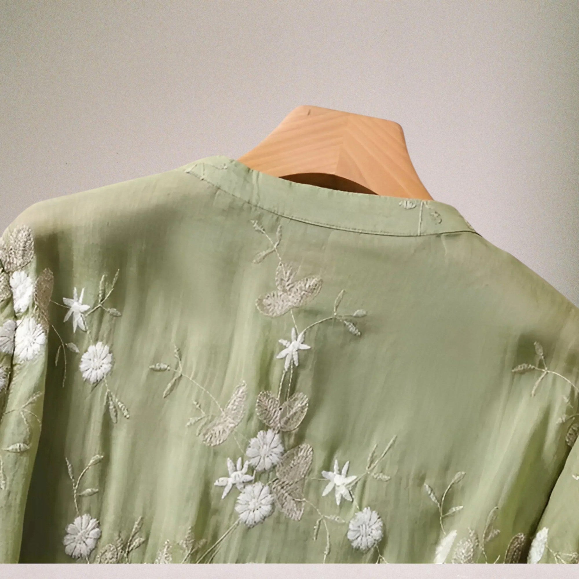 Vera Classe™ | La camicetta chic in cotone a fiori