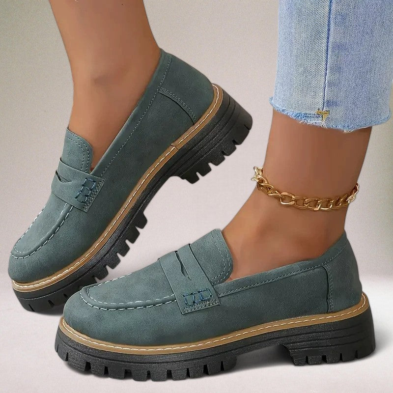 Vera Classe™ | Mocassini in camoscio senza tempo