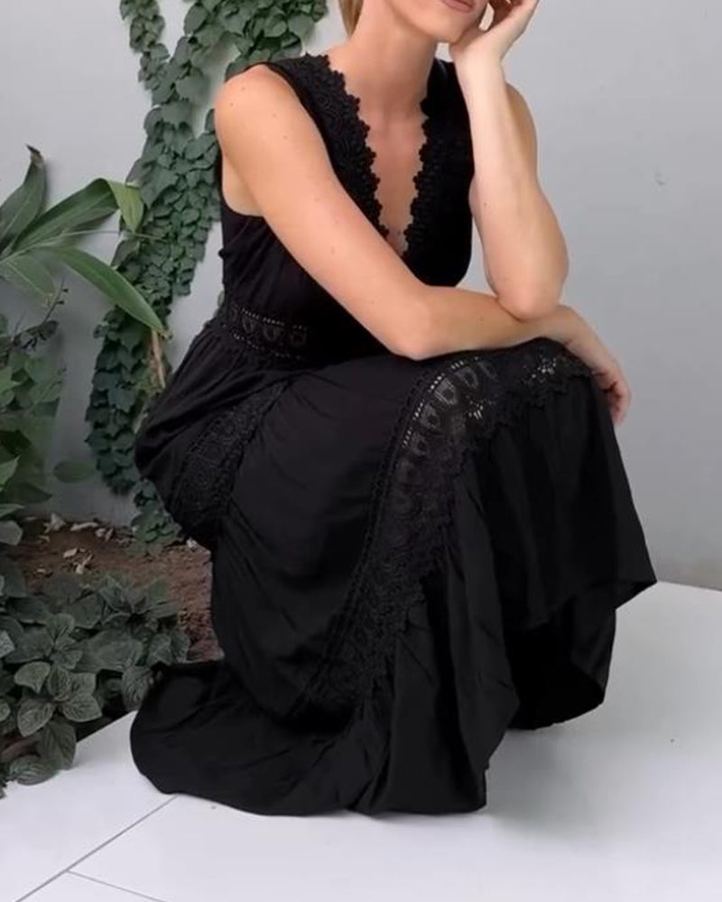 Camilla™ | Abito con scollo a V e pizzo