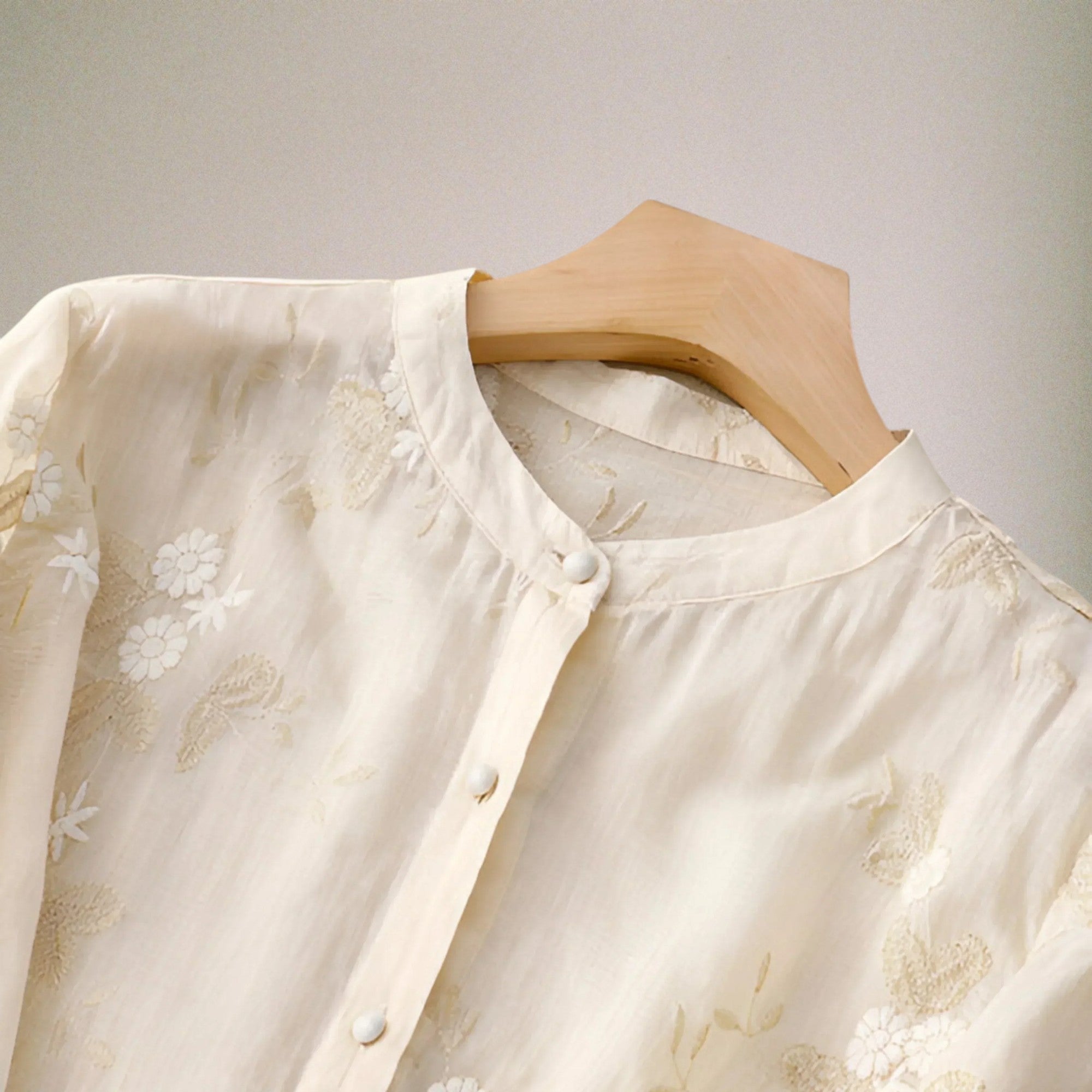 Vera Classe™ | La camicetta chic in cotone a fiori