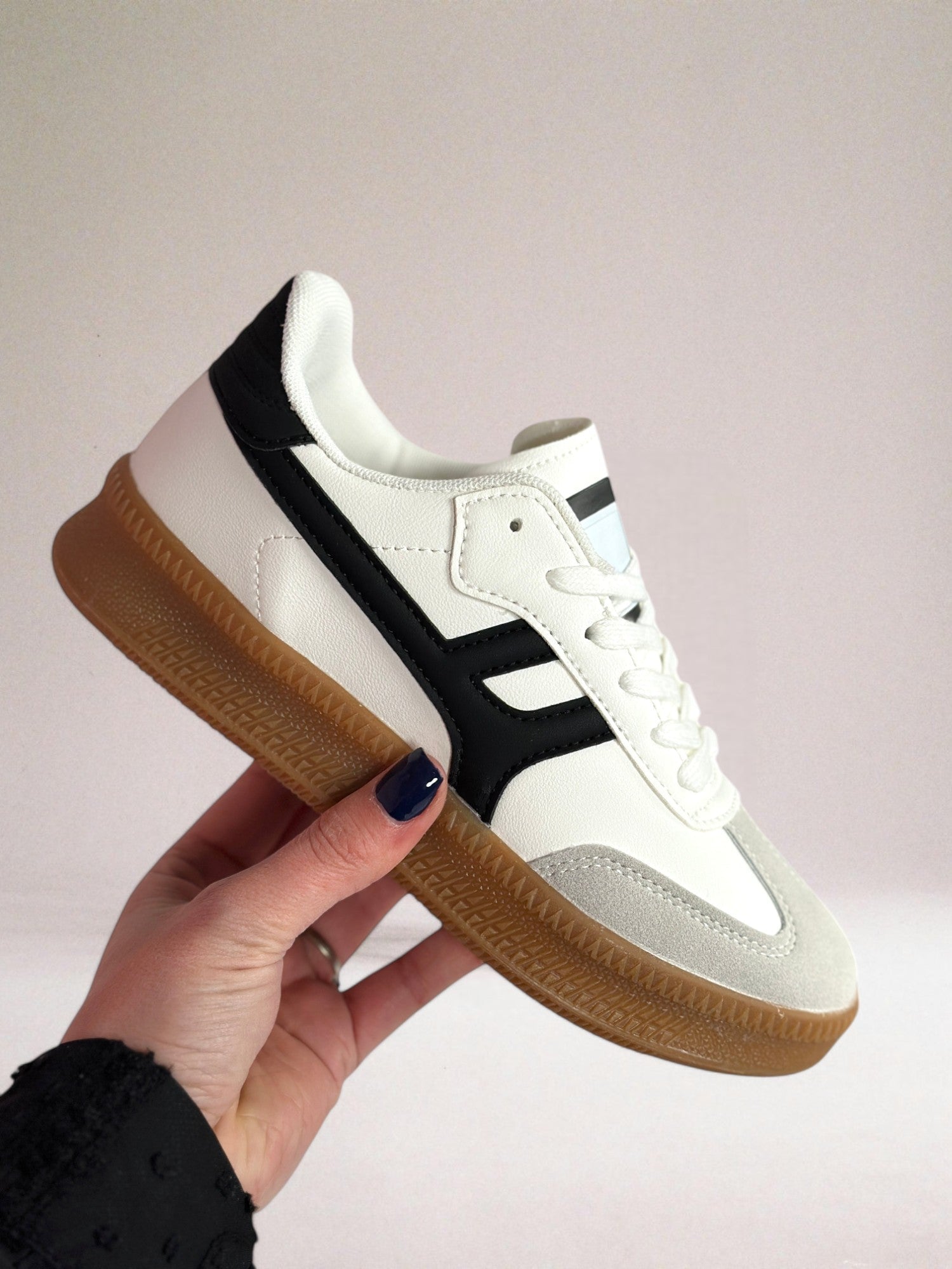 Vera Classe™ | Scarpe da ginnastica alla moda chic